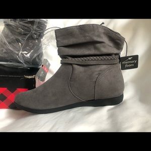 Arizona Co. Grey Boots | brand new grey booties